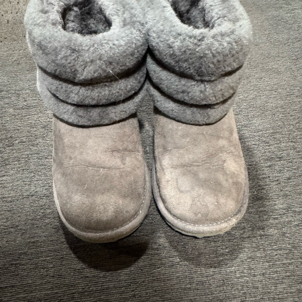 UGG Kids Gray Boots size 1